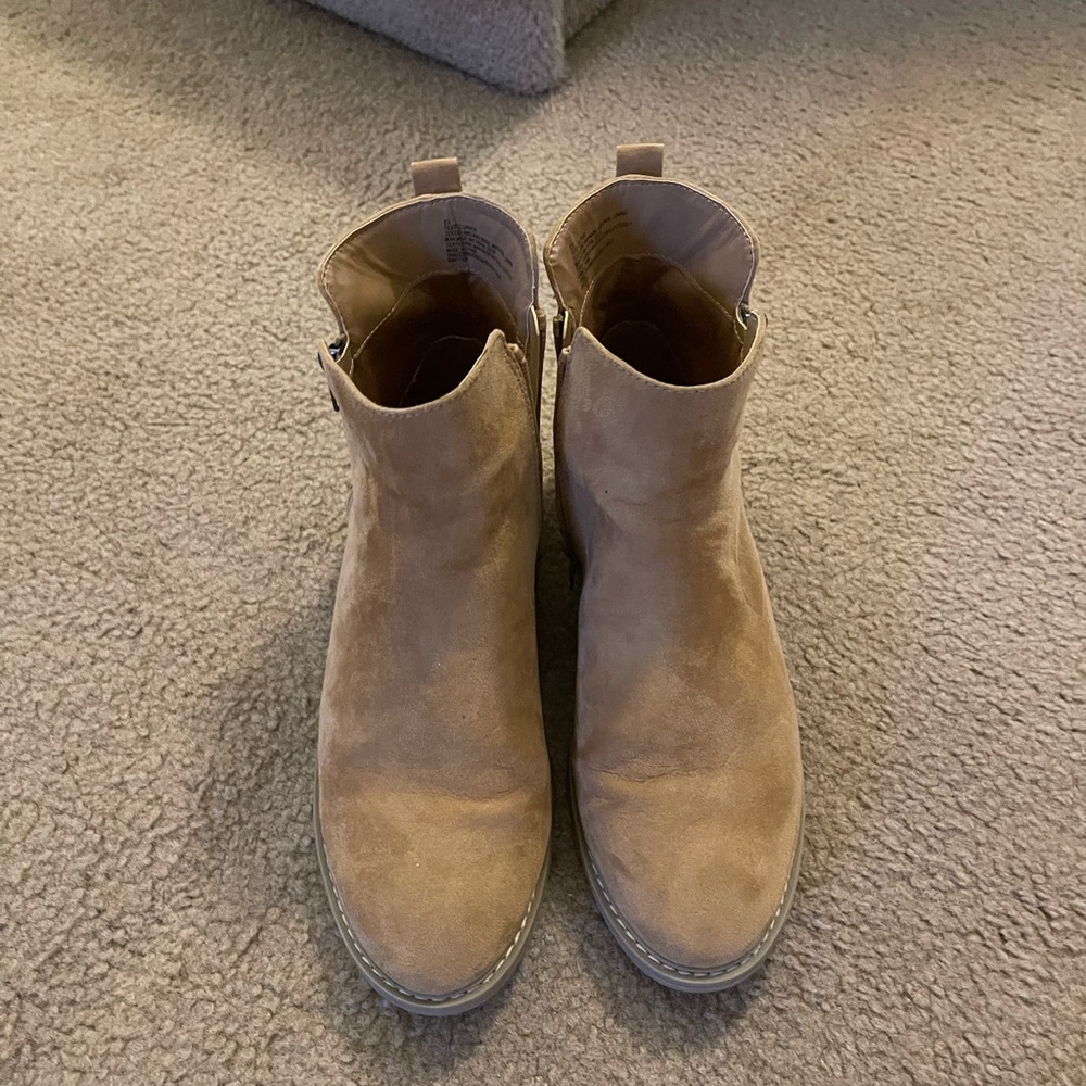 Universal Thread Light Brown Ankle Boots